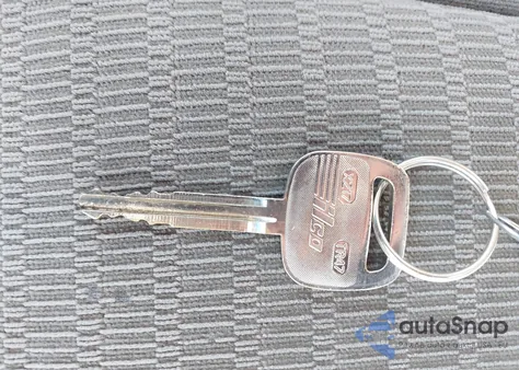 2005 Toyota Camry Le из США, поврежденный, VIN 4T1BE32K15U017170